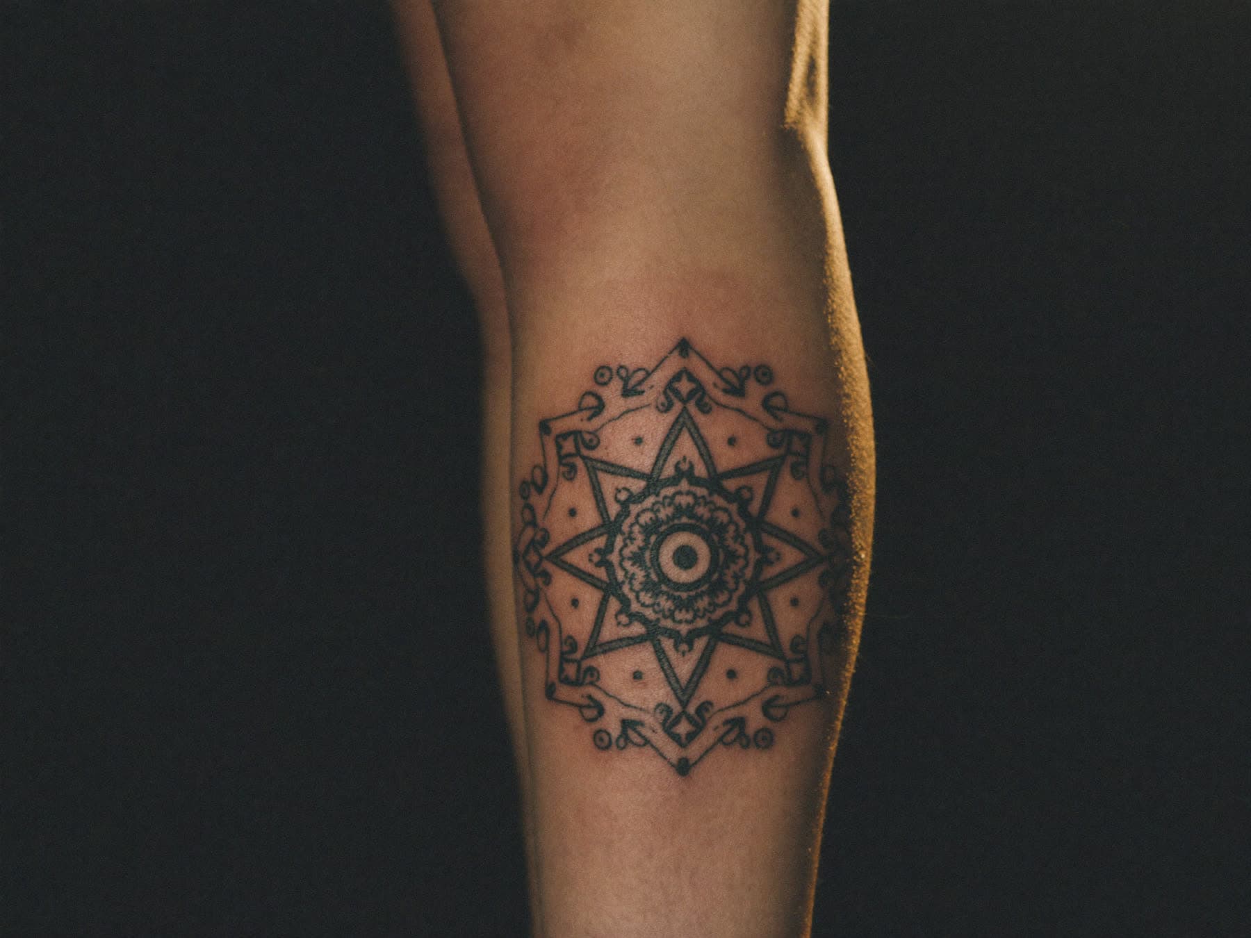 MANDALA — ORNAMENTAL dövme